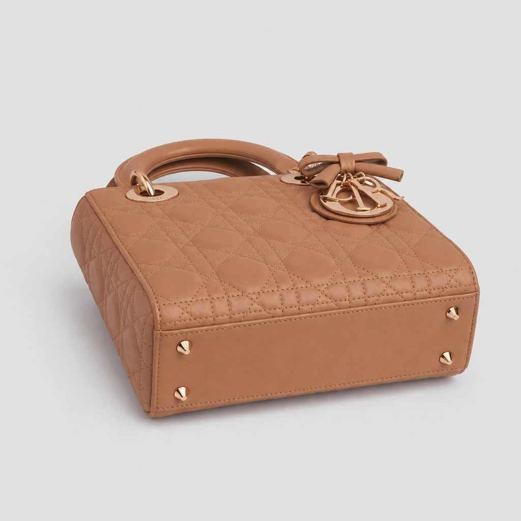 Lady Dior Cannage Lammleder – Camel